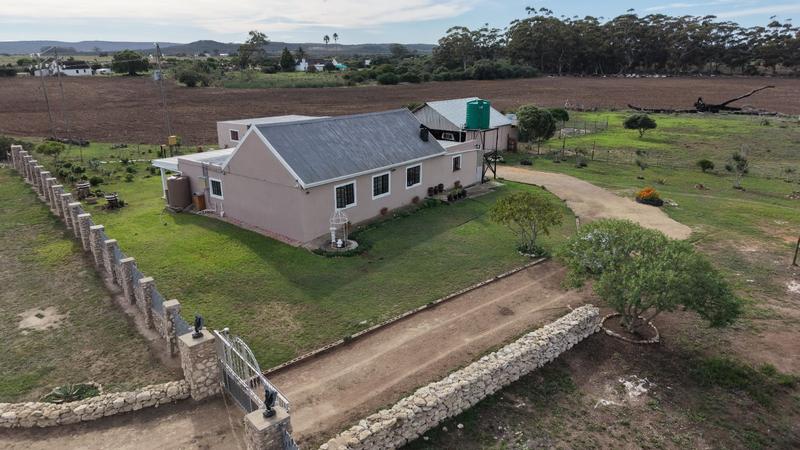 5 Bedroom Property for Sale in Stilbaai Rural Western Cape